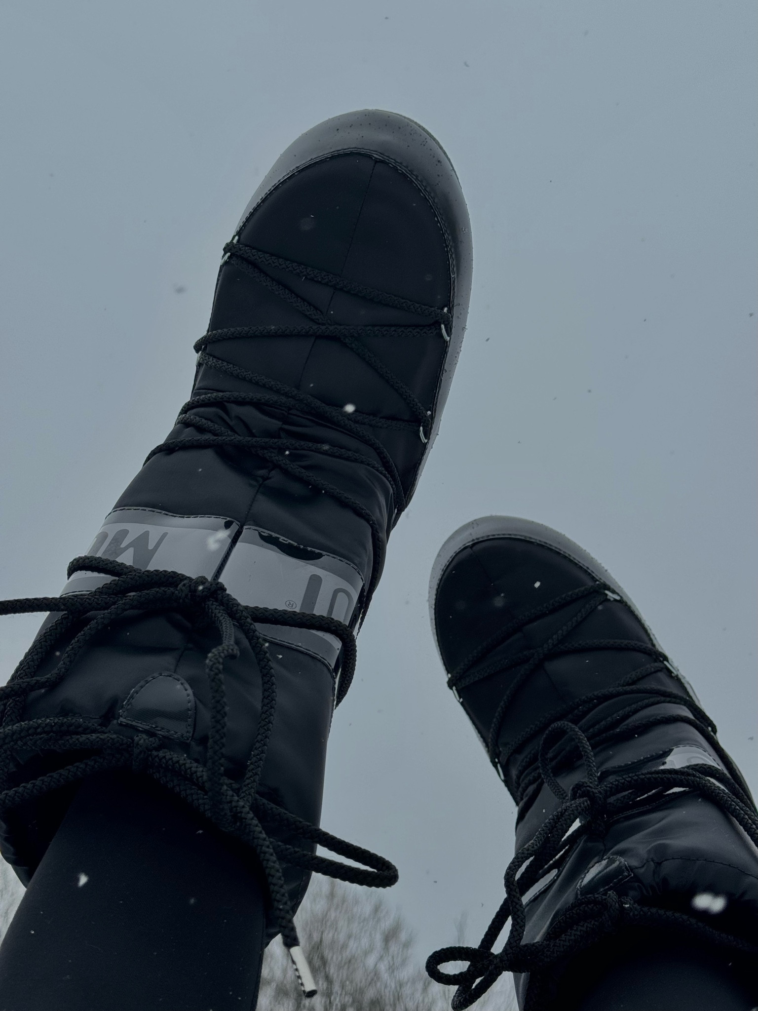 Obsessed with these moon boots❄️ 

#LTKstyletip #LTKshoecrush #LTKtravel