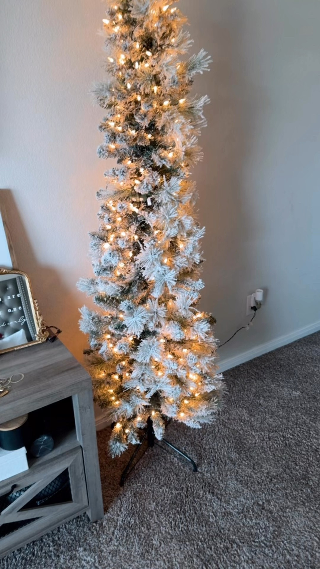 Love this Christmas tree! Amazon home finds 

#LTKFamily #LTKHoliday #LTKHome