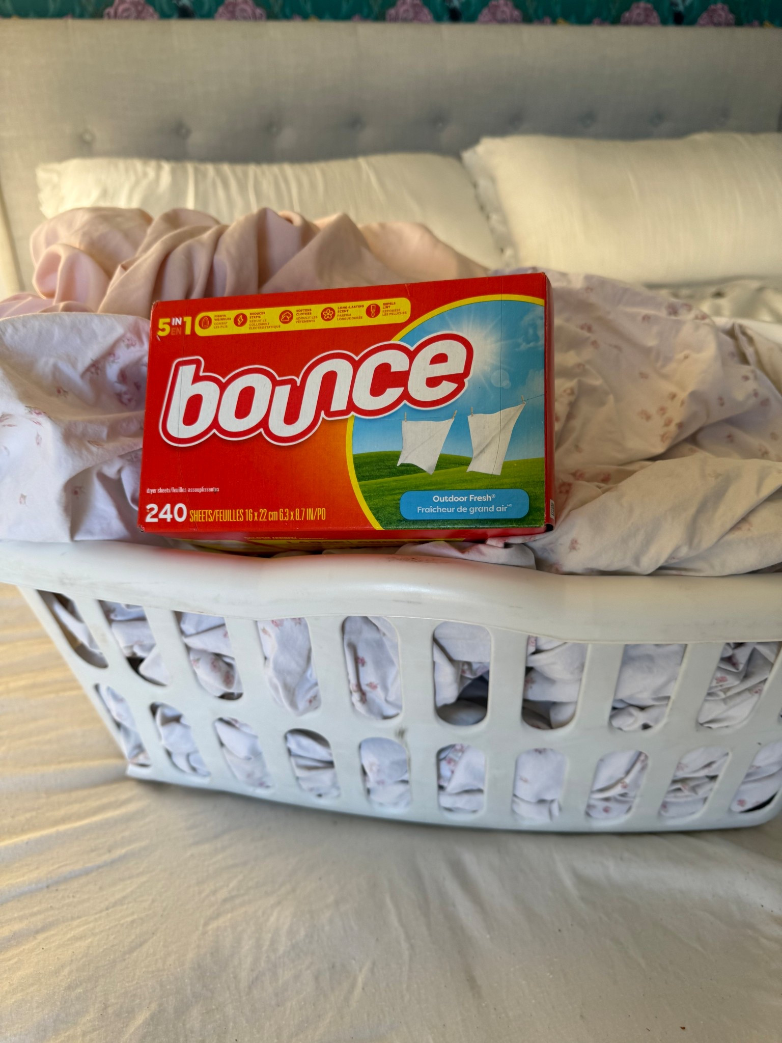 #ad I’ve partnered with @target and @bouncesheets to simplify laundry day! Bounce Outdoor Fresh Fabric Softener Dryer Sheets are my go-to when the laundry piles up.#targetpartner #Target #Targetstyle #Bounce #laundry 

#LTKmomlife #LTKdayinmylife #LTKKids