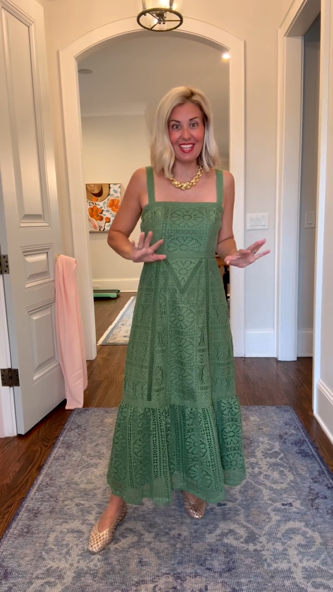 Well there’s a reason @tuckernuck is a go to for me - dressing us head to toe no matter what the occasion! And, girls, remember, we are mixing and matching and wearing pieces together and with other things too, got it? 
Pro tip: don’t overlook the jewels & bags!
 Sizing: Short dress 4
Jacket S Heels 8
Green dress S (need xs) Flats 7.5  

Honored to be a #tuckernuckpartner !