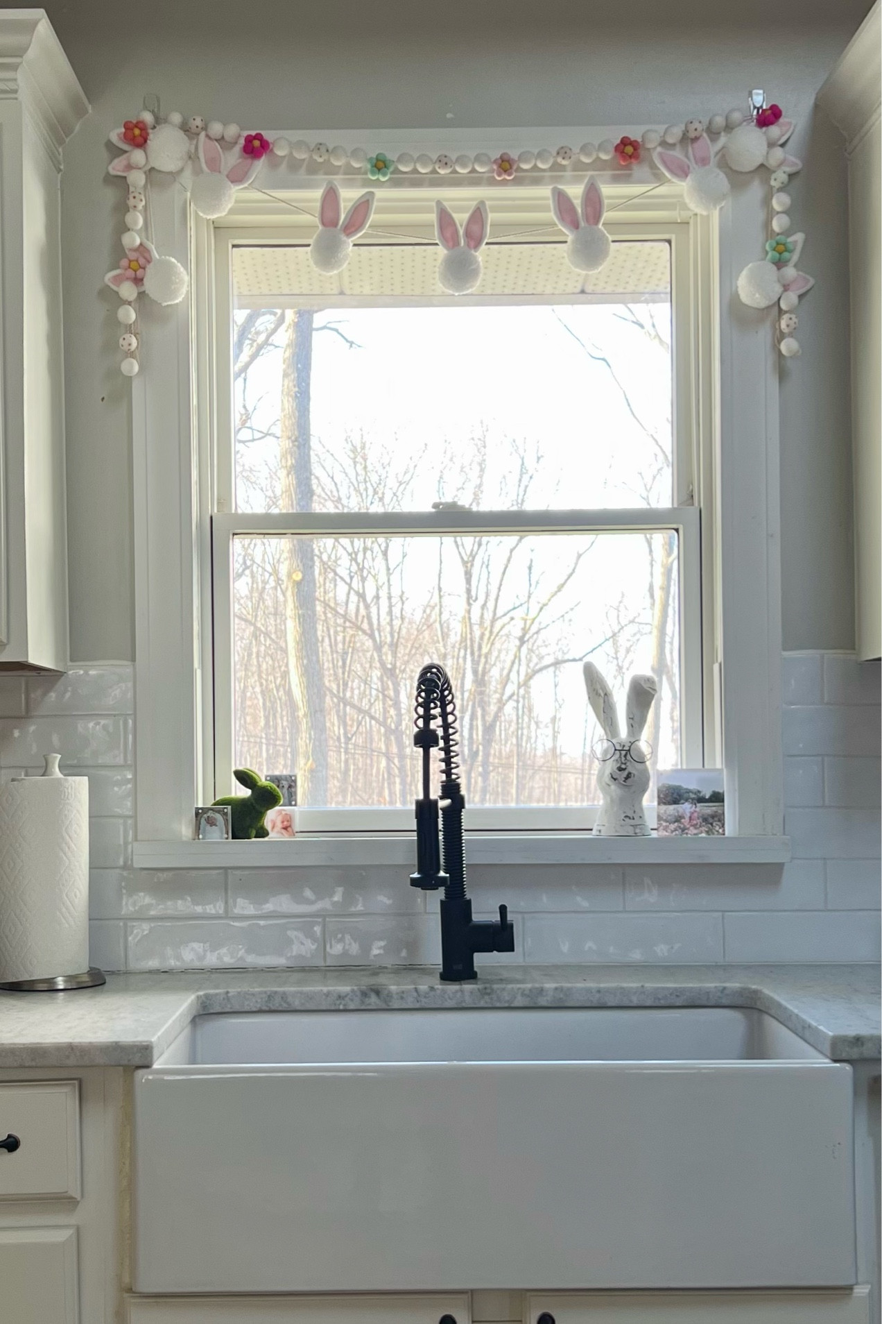 Simple Easter kitchen decor that brightens up our space! The garland is my favorite partt

#LTKSeasonal #LTKhome #LTKstyletip