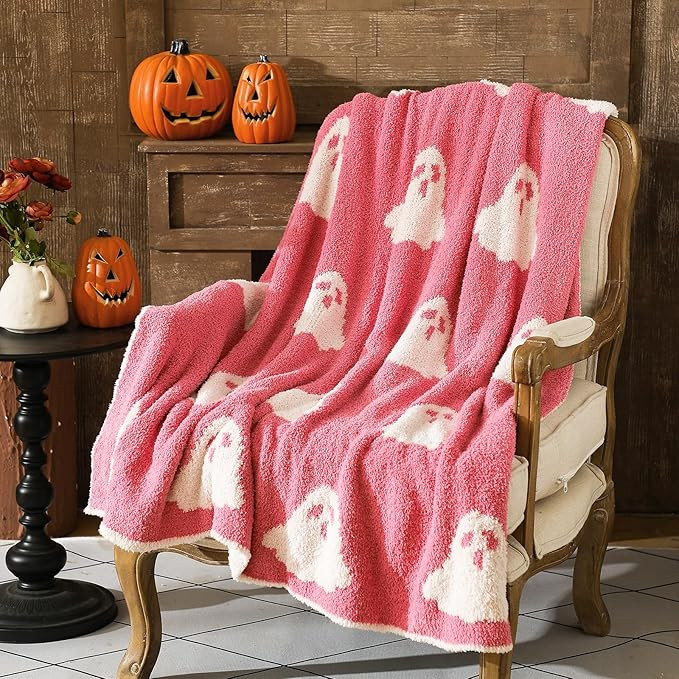 Tingjoo 50 x 60'' Halloween Ghost Throw Blanket - Microfiber, Pink, White, Soft, Cozy, Fluffy for... | Amazon (US)