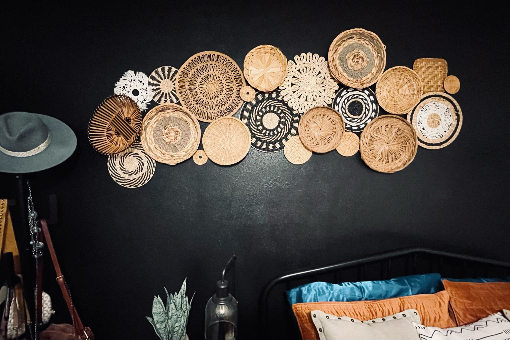 𝚆𝚑𝚘 𝚍𝚘𝚎𝚜𝚗'𝚝 𝚕𝚘𝚟𝚎 𝚊 𝚐𝚘𝚘𝚍 𝚋𝚊𝚜𝚔𝚎𝚝 𝚠𝚊𝚕𝚕?! 

#LTKStyleTip #LTKFindsUnder50 #LTKHome