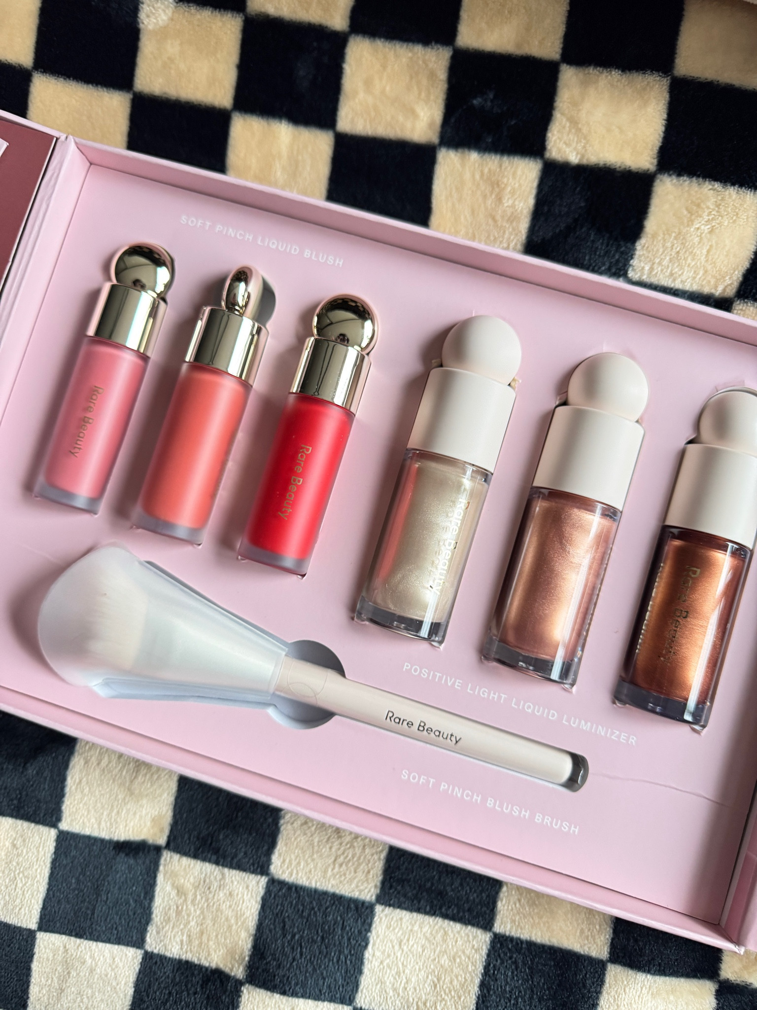 Rare Beauty ✨
#rarebeauty #sephora #creamblush

#LTKFindsUnder50 #LTKBeauty #LTKOver40