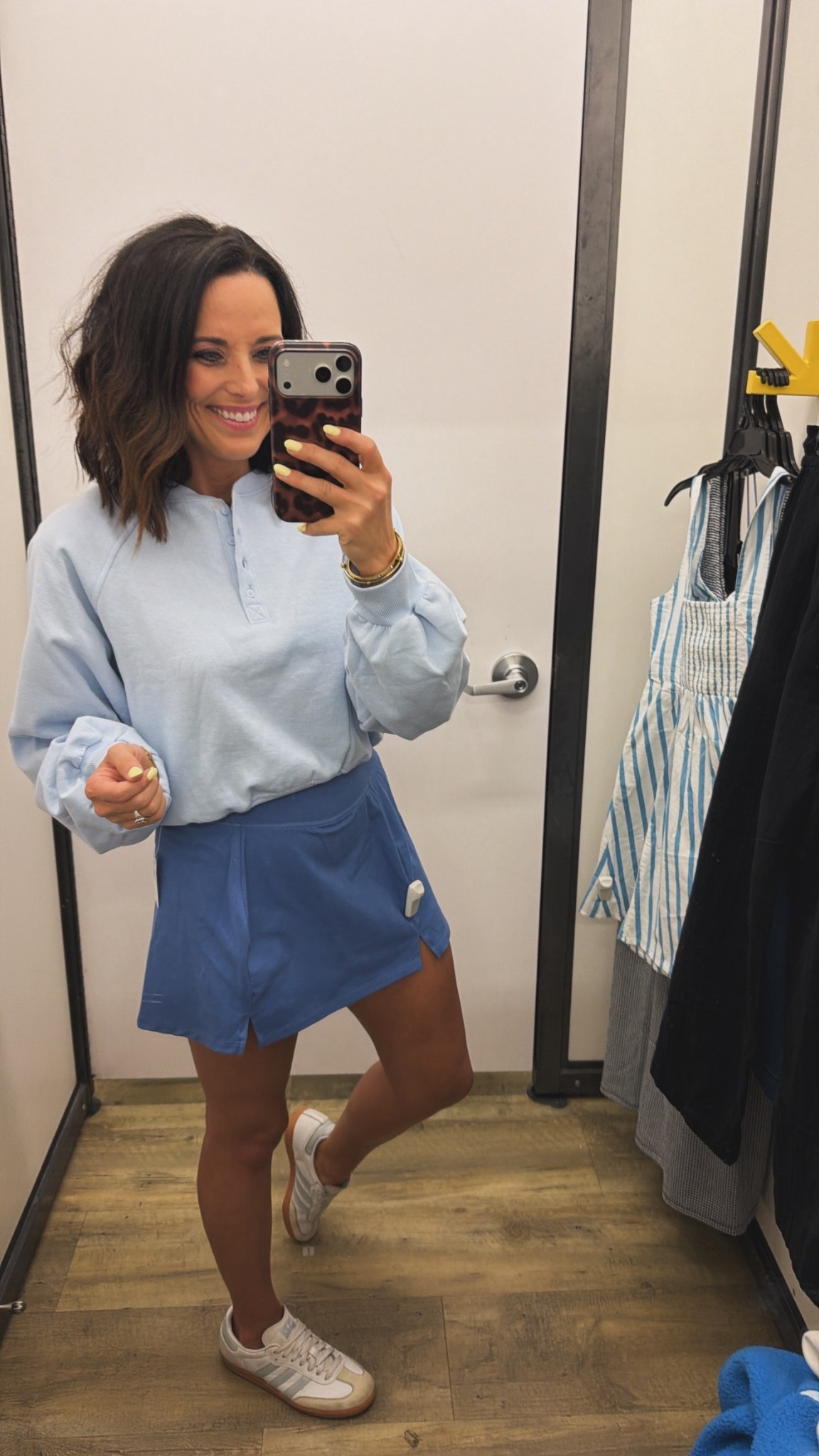 50 % OFF TODAY! My go-to casual outfit lately 💙 Skort + sweatshirt + sneakers = comfy but still cute.

#springoutfitideas #athleisurelook #everydaystyle #oldnavyfashion 
