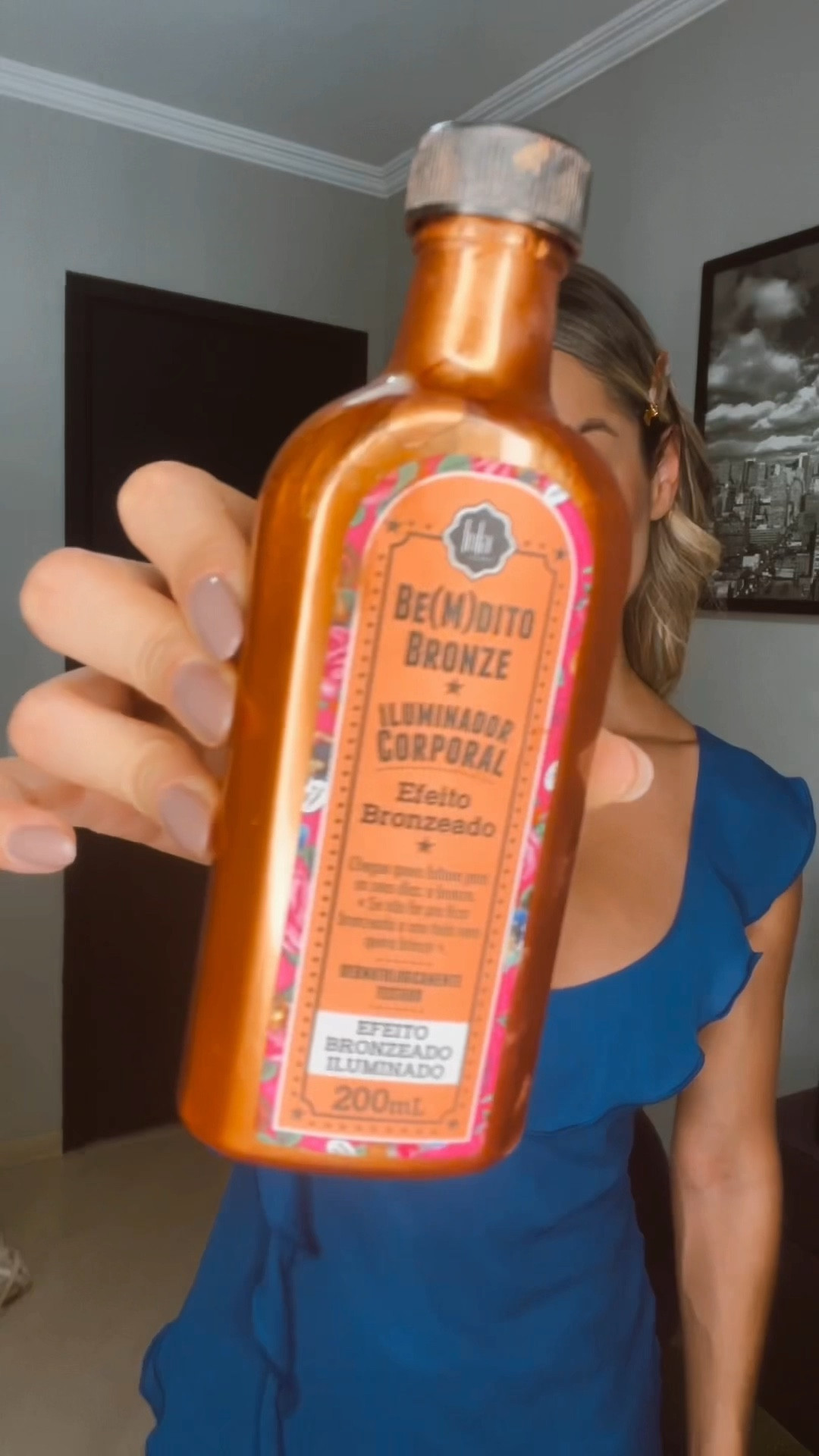 Blue dress e muito bronzeador corporal 🧡

#LTKbeauty #LTKFestival #LTKbrasil