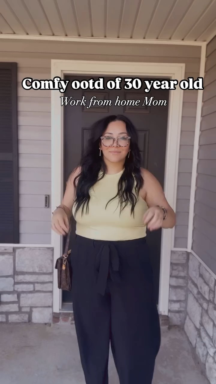 This is for all my comfy girls who work from home, but still wanna look cutie 🥰  #comfyoutfit #comfystyle #workfromhome comfy outfit , work from home, curvy girl style , mama , ootd #freepeople #pinterest house of color winter