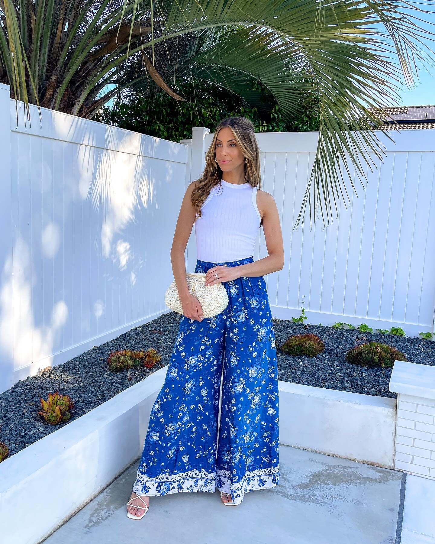 Outfit inspo for Mother’s Day 💐 


Wide pants, tank top, heels. Purse, Mother’s Day, brunch outfit, spring outfit, @VICI 

#LTKPetite #LTKMothersDay #LTKmomlife