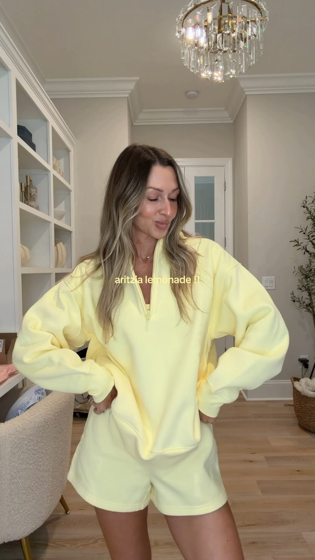 @Aritzia lemonade!! Wearing M tee, everything else small!

#LTKootd
