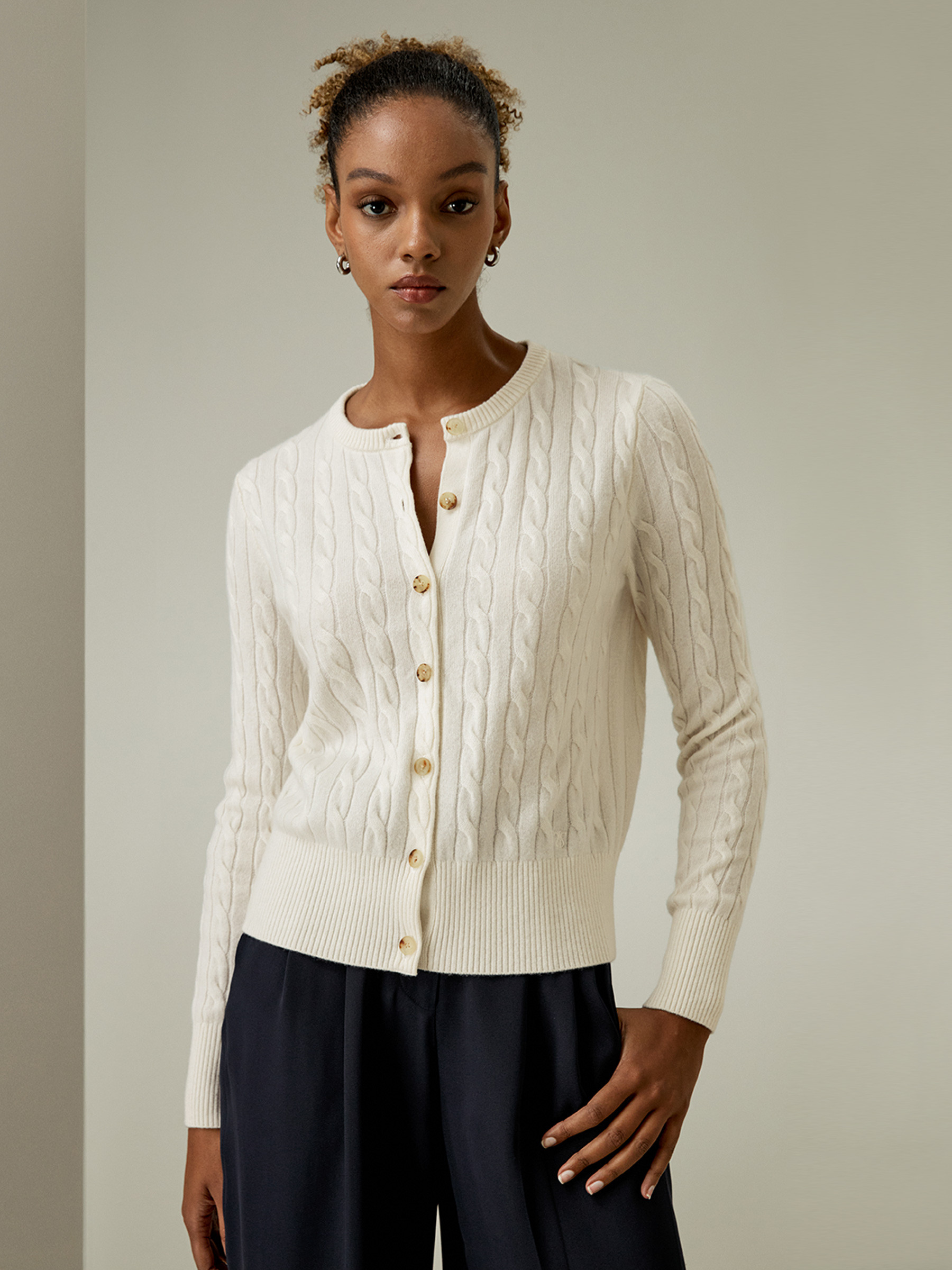 Cable-Knit Cashmere Crewneck Cardigan | LilySilk