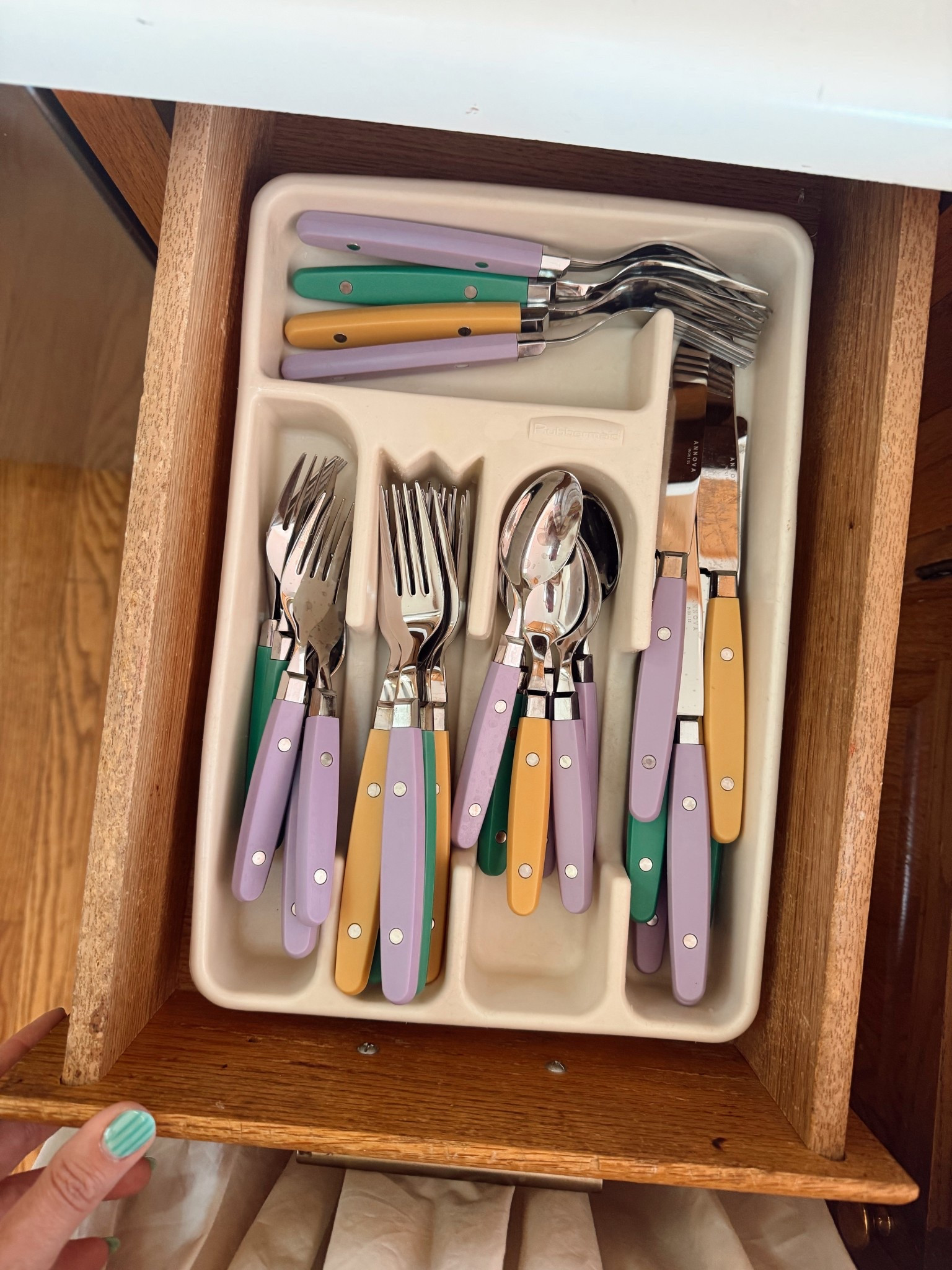 Prettiest silverware from Amazon ! Can’t recommend enough! Come in so many colors 🤍

#LTKHome #LTKfoodie #LTKmomlife