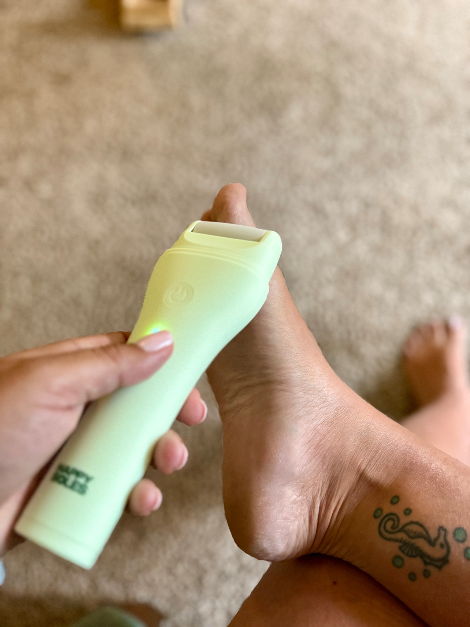 My feet have seen better days this summer 🙃 This rechargeable buffer makes me feel like I actually got a pedicure without leaving the house. Two speeds, three roller heads, waterproof + rechargeable with up to 2 hours of run time. Smooth feet made easy — and it’s on sale for $23.99 (Reg. $29.99). Honestly kind of addicting. 👣



#LTKSaleAlert #LTKFindsUnder50 #LTKBeauty