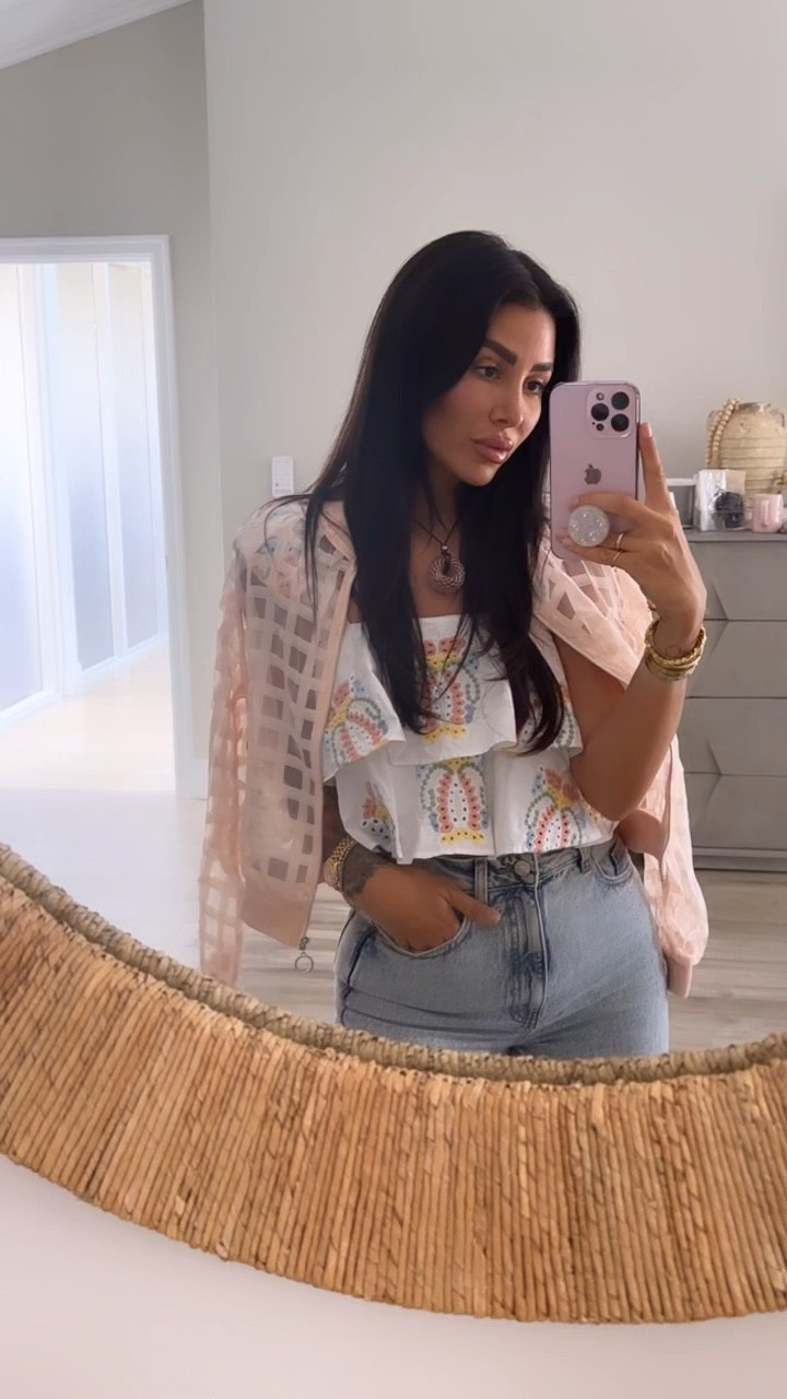 I’m loving all things sheet this summer. This little jacket comes in a bunch of colors. 
Wearing size small  

#LTKStyleTip #LTKTravel #LTKFindsUnder50