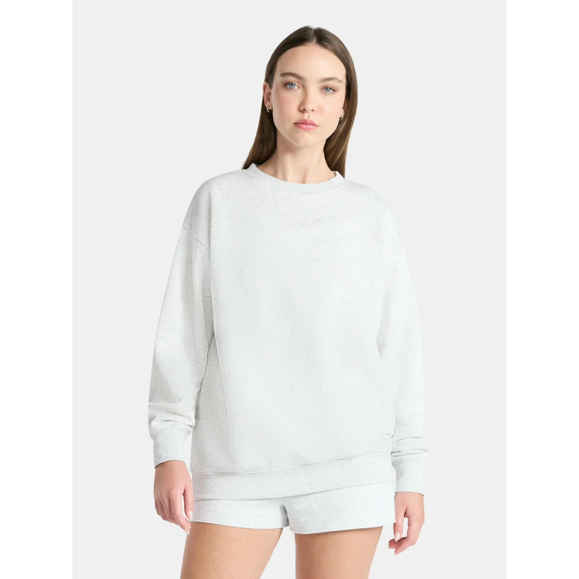 No Boundaries Fleece Oversized Sweatshirt with Long Sleeves, Women’s Sizes XXS-4X | Walmart (US)