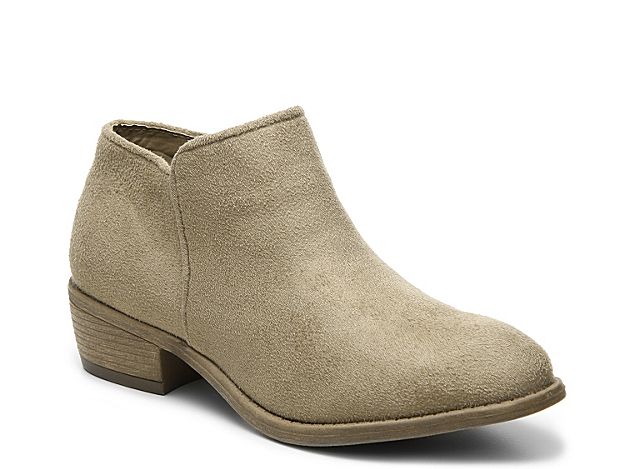 Journee Collection Sun Bootie - Women's - Beige | DSW