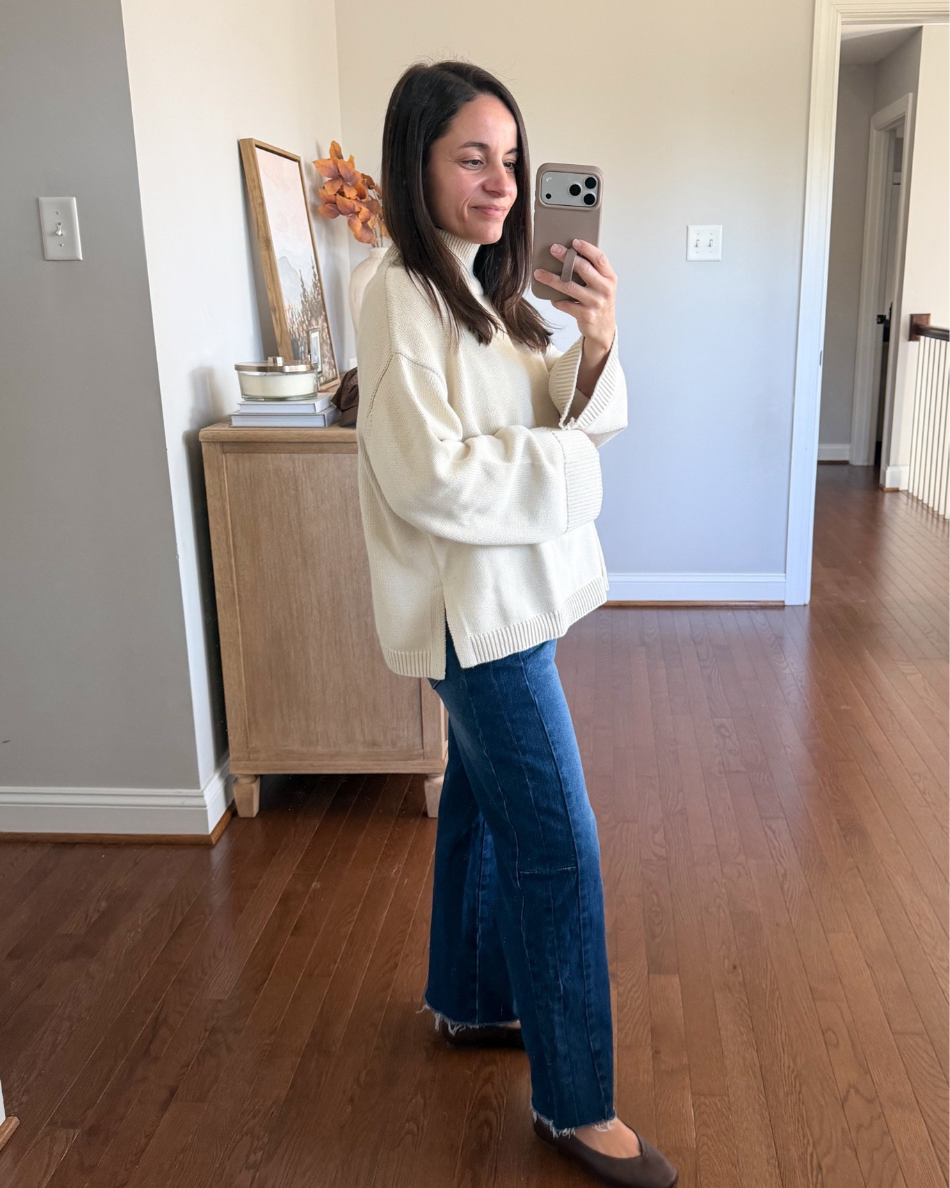 A cozy no makeup kind of day working at my desk. Wearing soft and stretchy Meg jeans from Kut from the Kloth and a 100% cotton sweater from Gap. 

I have really been into their 100% cotton sweaters that come in petite sizing. This one has an oversized fit but is still well proportioned. 

Sweater: petite xs 
Jeans: petite 24