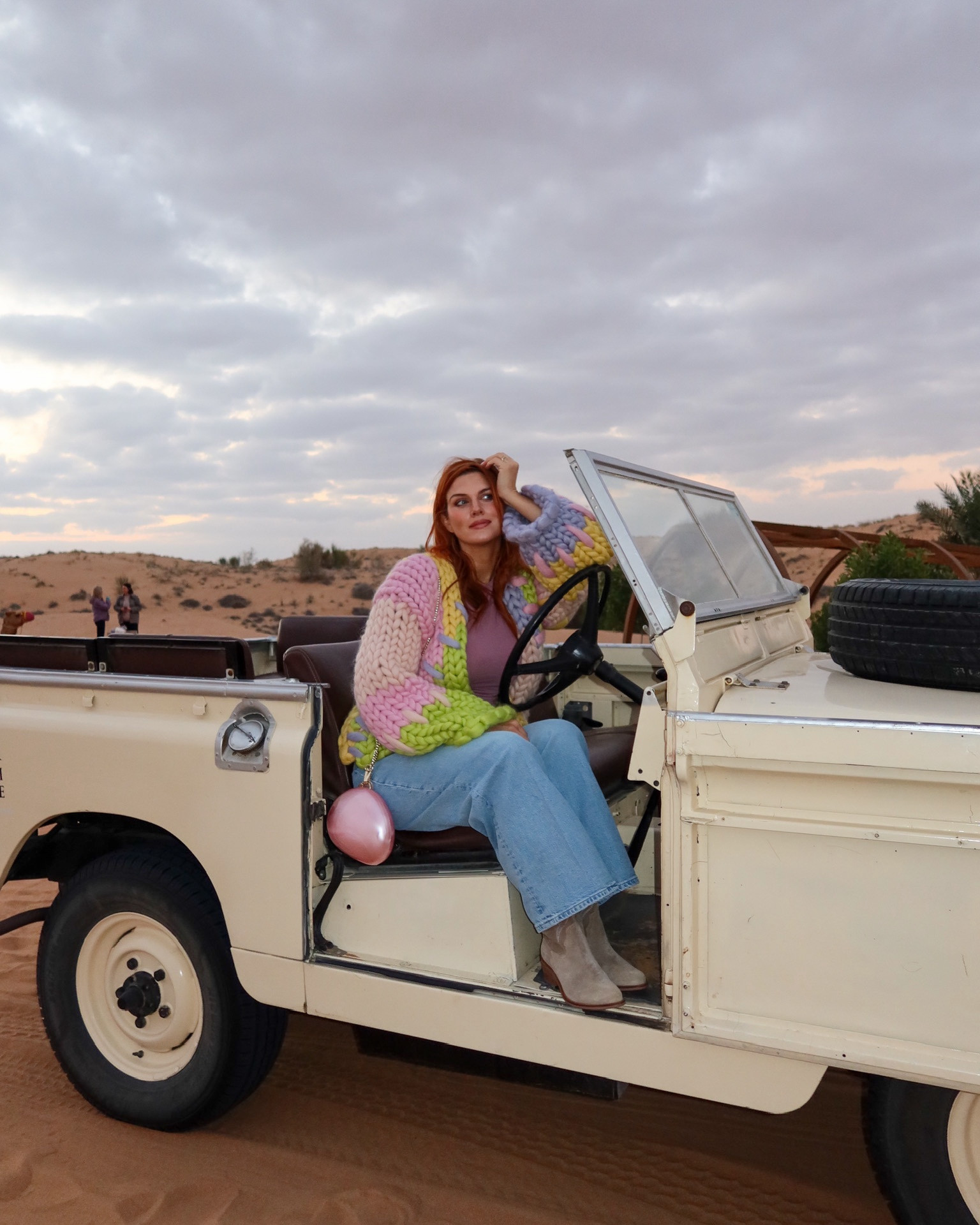 Driving through the desert with a dream and my cardigan 💭🎀

This AMAZING cardigan is from Hope Macauley (I can’t tag on here sadly) 

The light wash wide leg jeans are from Rails and the suede cowboy boots are Penelope Chilvers 🤠 also the pink t-shirt is gap!

The bag is stone and mason 🌸