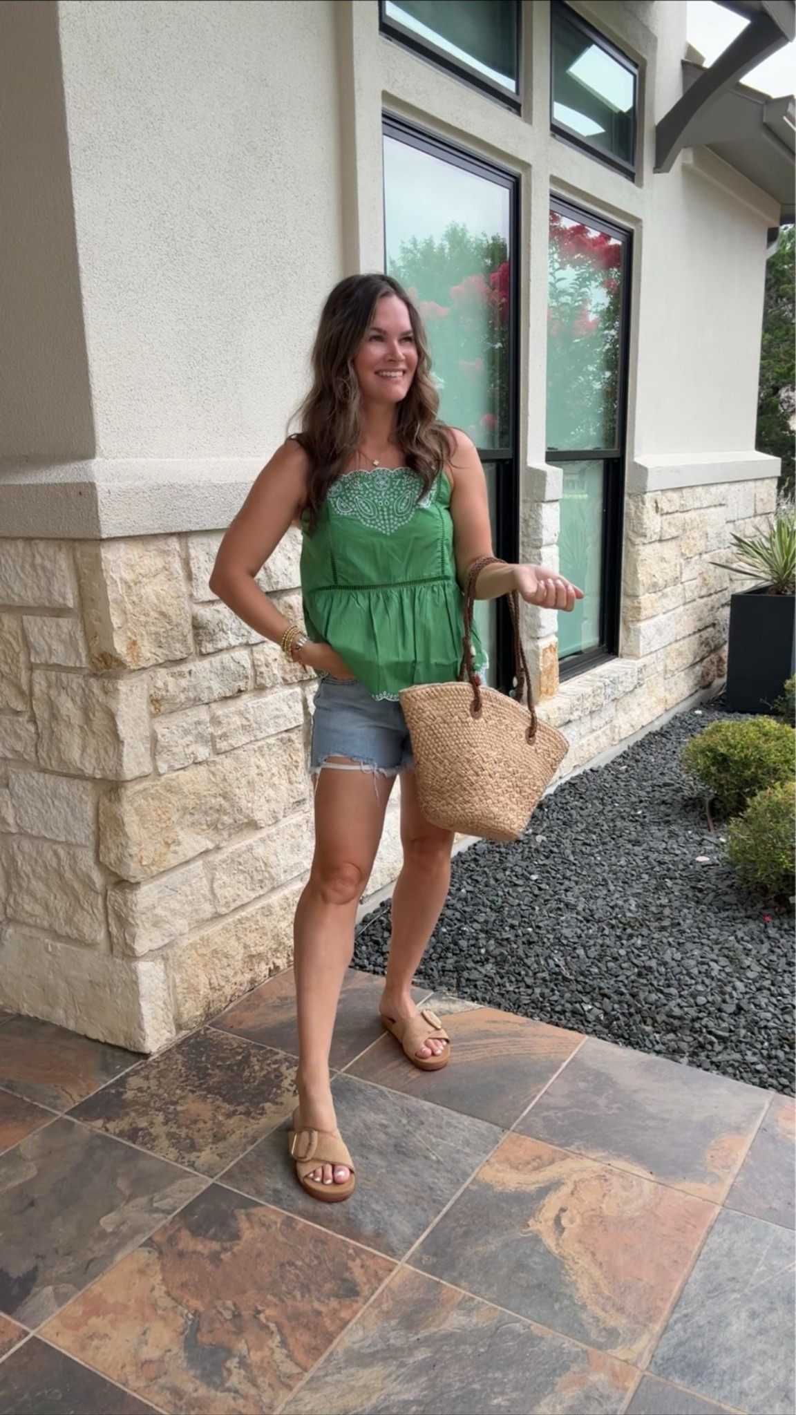 I’ve been loving this Walmart tank recently! It also comes in a bright pink color!!

#LTKdayinmylife #LTKootd #LTKgrwm