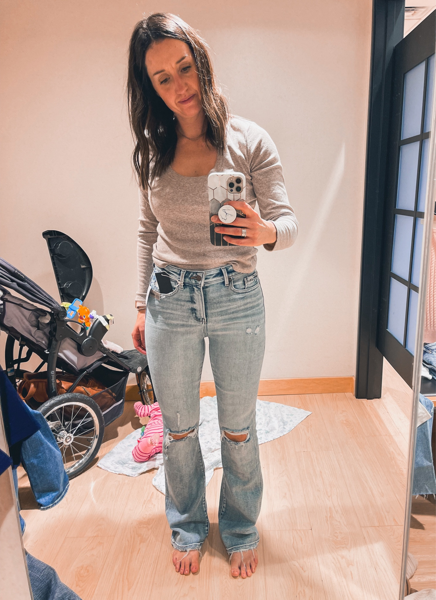 Jeans are stretchy and run large! Size down. 

#buckle #fallfashion