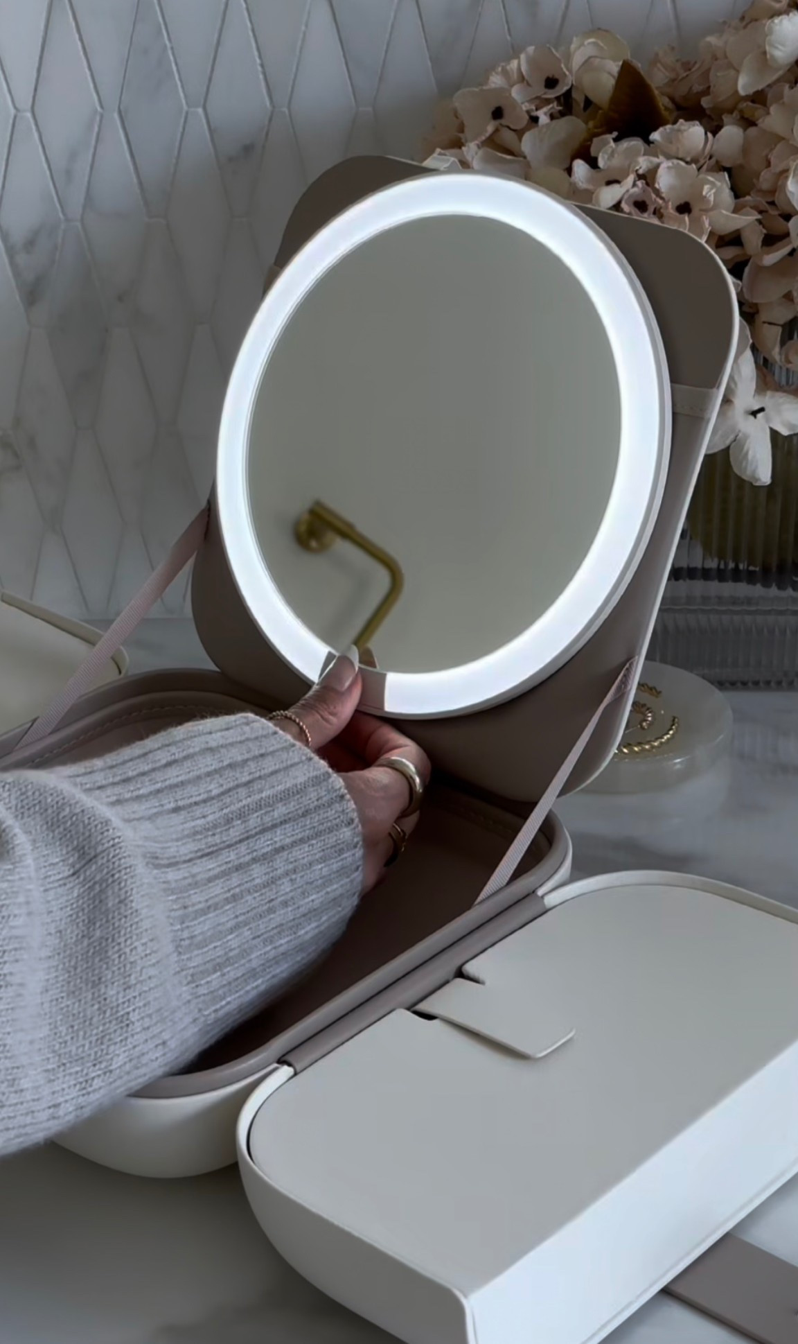 Scroll to shop!! Follow for more!! Xo! ✨

#LTKmomlife #LTKBeauty #LTKdayinmylife