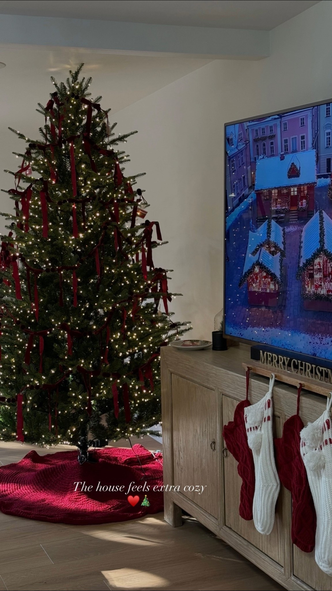 Christmas decor ✨

#LTKHome #LTKHoliday #LTKGiftGuide