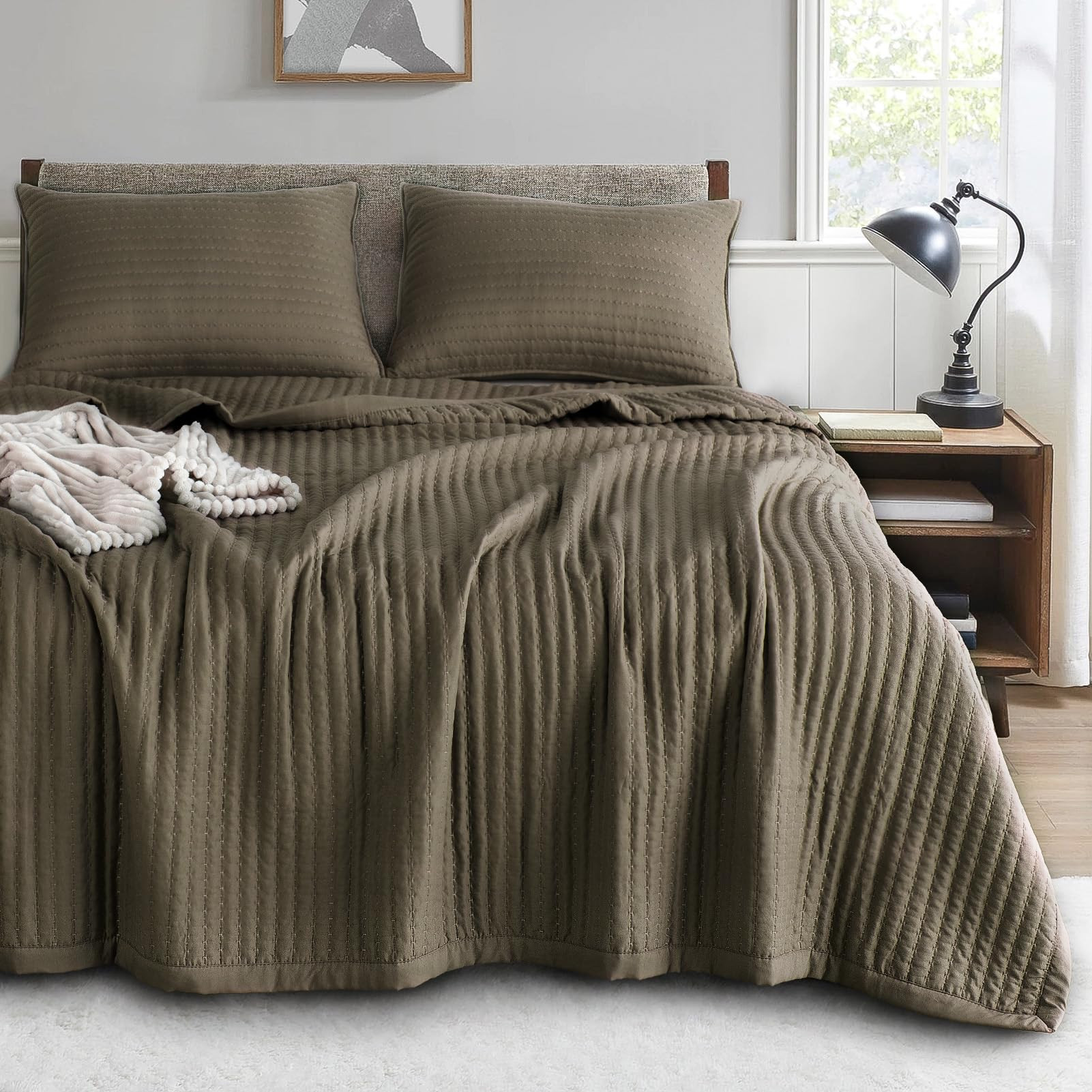 KASENTEX Cub Brown Queen Size Quilt Bedding Sets with Pillow-Shams, Lightweight Soft Bedspread, D... | Amazon (US)