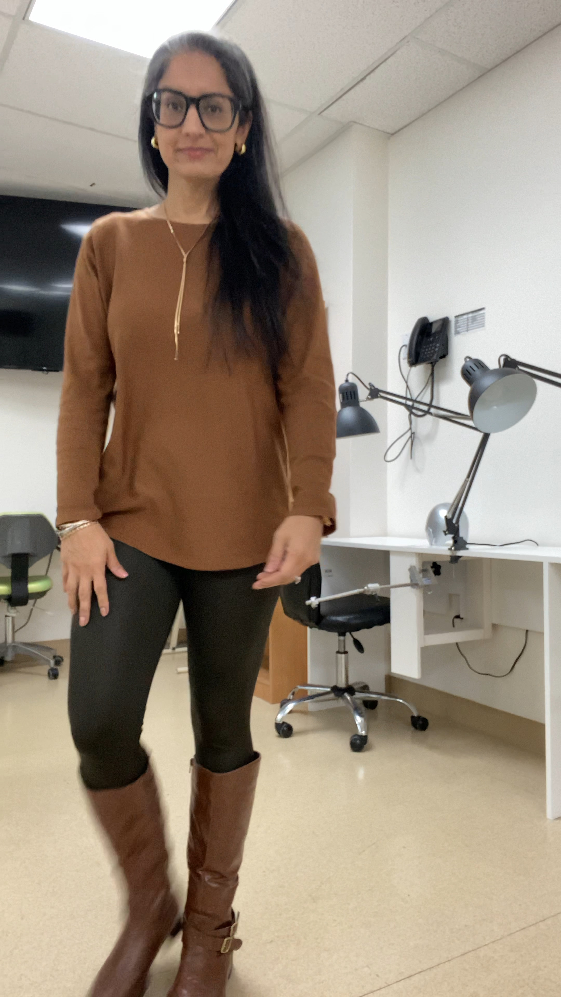 Final exam fit:

Sweater: Michael Kors (Winners)
Leggings: Ardene
Boots: old
Necklace: H&M

#LTKautumn #LTKcanada #LTKworkwear