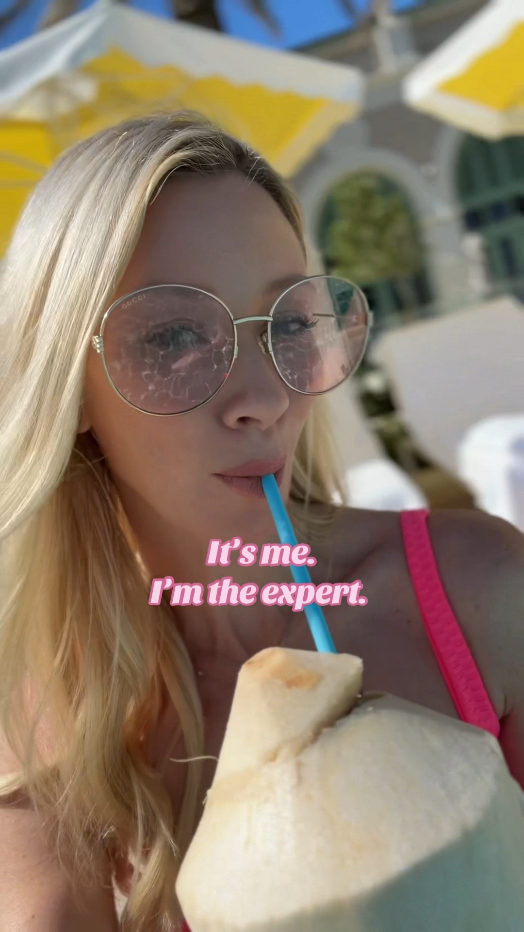 This just in: experts say that kids have more fun playing in the pool with their Dad 🌊🌞🌴