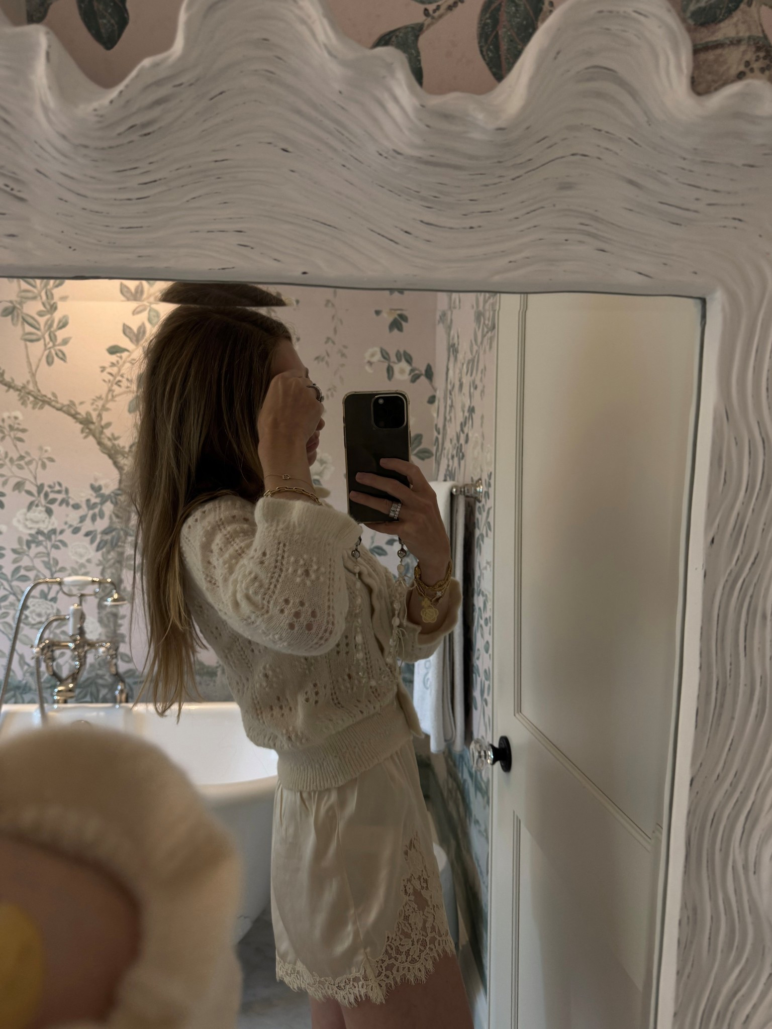 Pretty carpool outfit  

#LTKWedding #LTKStyleTip #LTKSeasonal