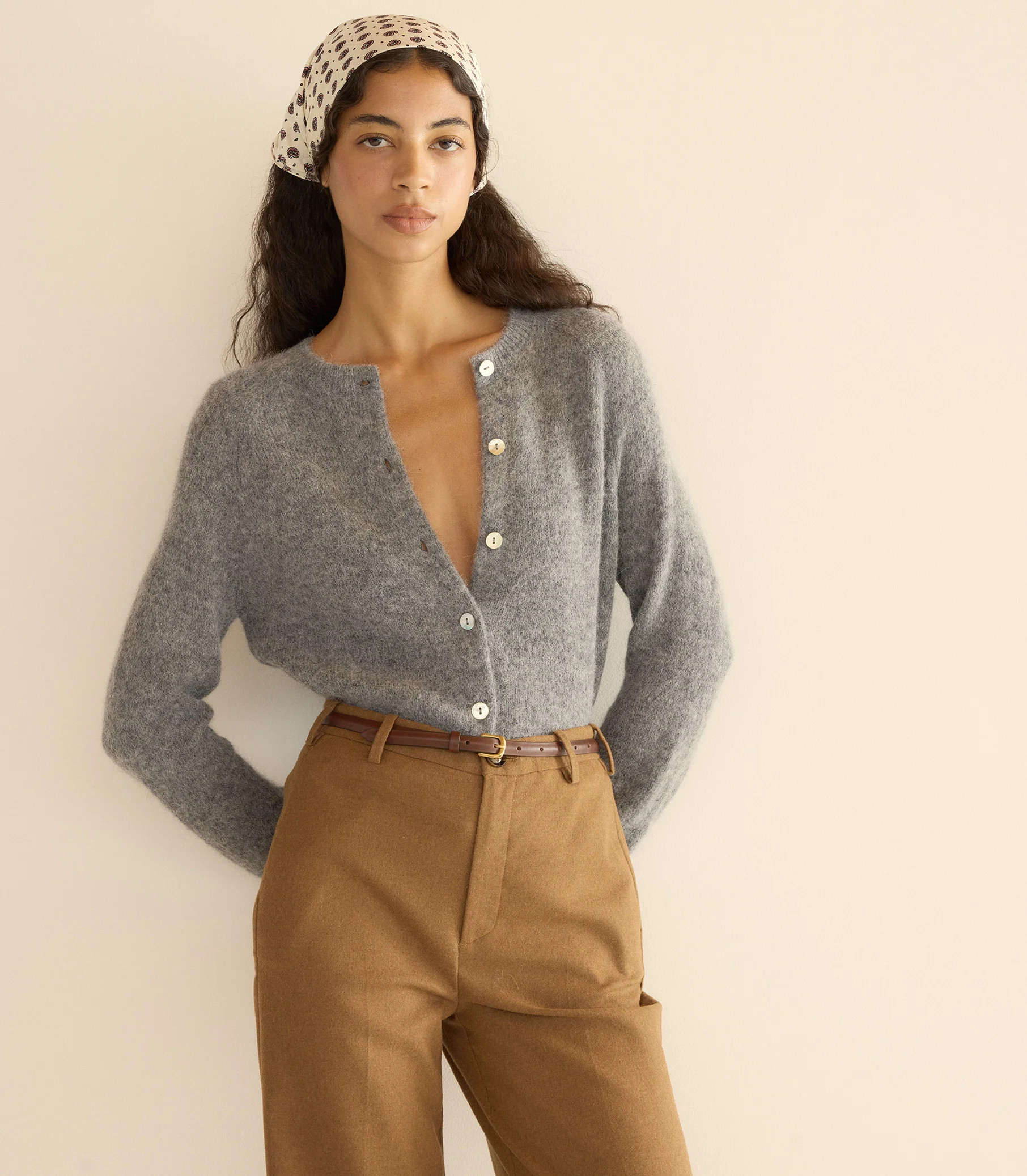 PETRA CARDIGAN -- DARK HEATHER GREY | DOEN
