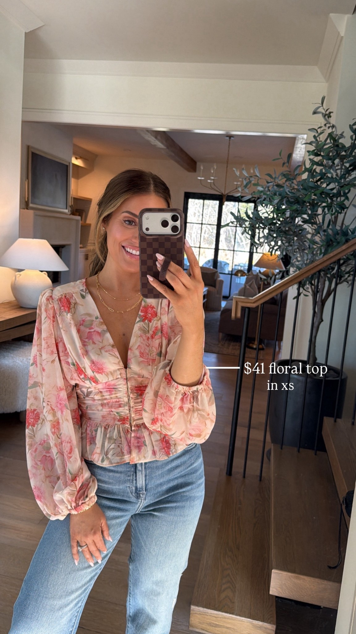 Wearing an xs in this floral top! Would also be cute paired with a skirt. 35% off site wide with ALEXAANGLIN35 

Spring outfit, floral top, date night



#LTKgrwm #LTKSaleAlert #LTKPetite