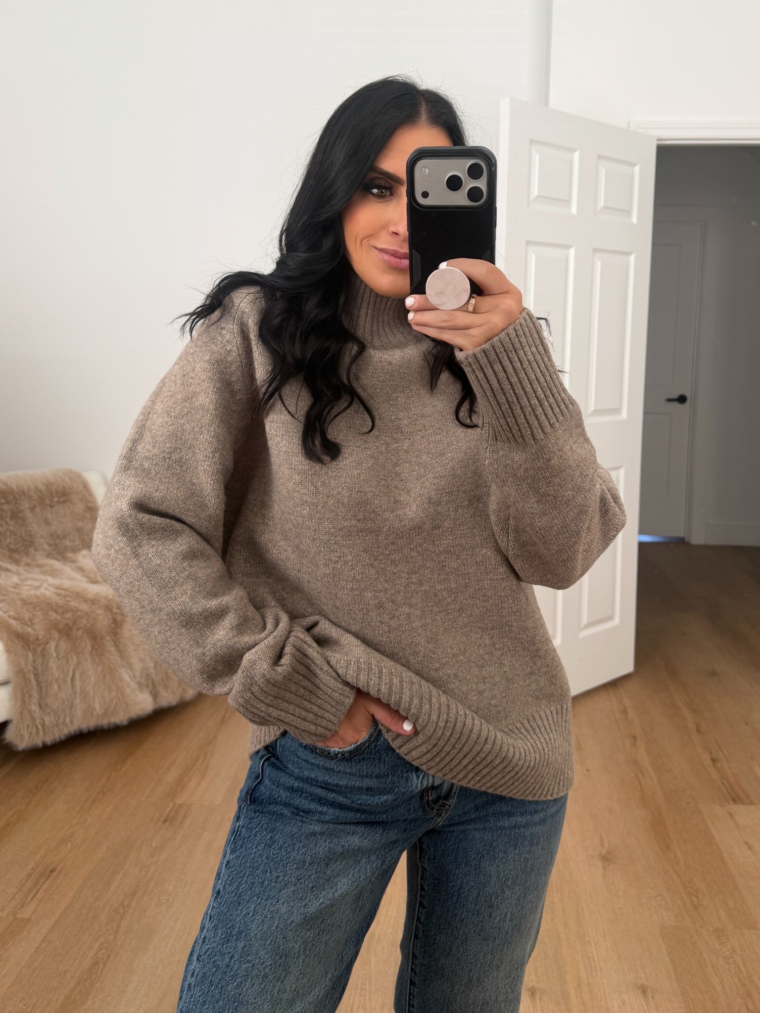 Oak + fort sweater wearing size medium 