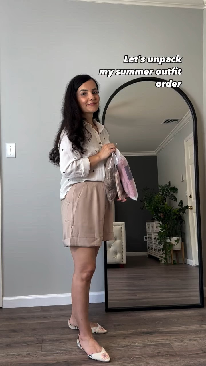 Affordable summer outfit try on

I am a size 4 or S in US🫶

To shop this reel comment the word, “Shop" below and I’ll send you all the outfit details 

✨tap the link in my ig bio @funstyleforall 
✨you can shop all my looks in the @ltk or @amazon  storefront page - follow me there 🫶

Neutral minimal outfit ideas • Pinterest inspired outfits • Parisian style • basic autumnal outfits • wearing Vs styling your clothes • easy outfits

#outfitinspiration #outfitideas #stylingtips #amazonfinds #afordablefashion #summervibes 
#capsulewardrobe #styleinspo #casualstyle #summerfashion #outfitideas #springstyle #nospendmonth #arachcloz 
#unpack