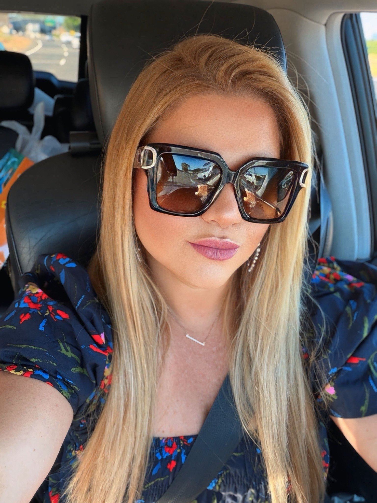 Sunshine, oversized sunnies, and a pretty floral dress… because feeling put together doesn’t have to be complicated. 🤍

Shop every detail on my LTK! ✨

#LTKFinds #LTKFashion #EverydayStyle #ElegantStyle #MomFashion #SummerOutfit

#LTKgrwm #LTKmomlife #LTKOver40