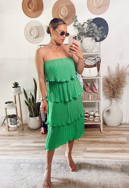 Green strapless ruffle tiered pleated dress. Use code ASHLEYBLOOM20 for 20% off! 

Summer dress
Wedding guest dress 


#LTKfindsunder100 #LTKSeasonal #LTKstyletip