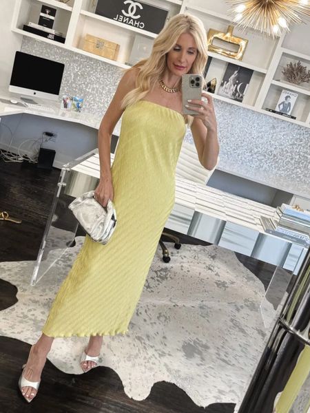 TGIF beauties ✨✨✨ I’m sharing 5 fabulous summer wedding guest dresses over on the blog today and most are UNDER $100 including this stunning yellow dress! It’s wrinkle-free, it’s lined, and it comes in 3 colors including black! 

Comment LINKS to get these outfit details sent to your DM. 

It runs tts, I’m wearing a size XS. 

#LTKOver40 #LTKWedding #LTKFindsUnder100