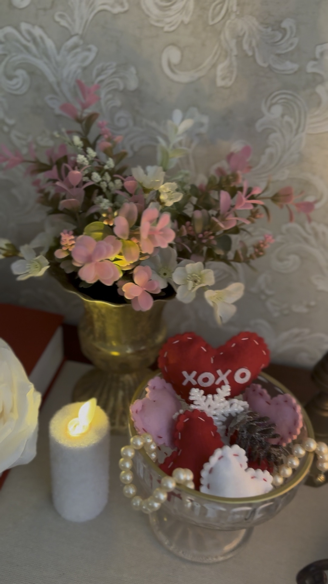 Valentine’s Day decorations, heart scatter, pink faux florals, battery operated candles, entryway table, romantic home decor

#LTKWatchNow #LTKHome #LTKMostLoved