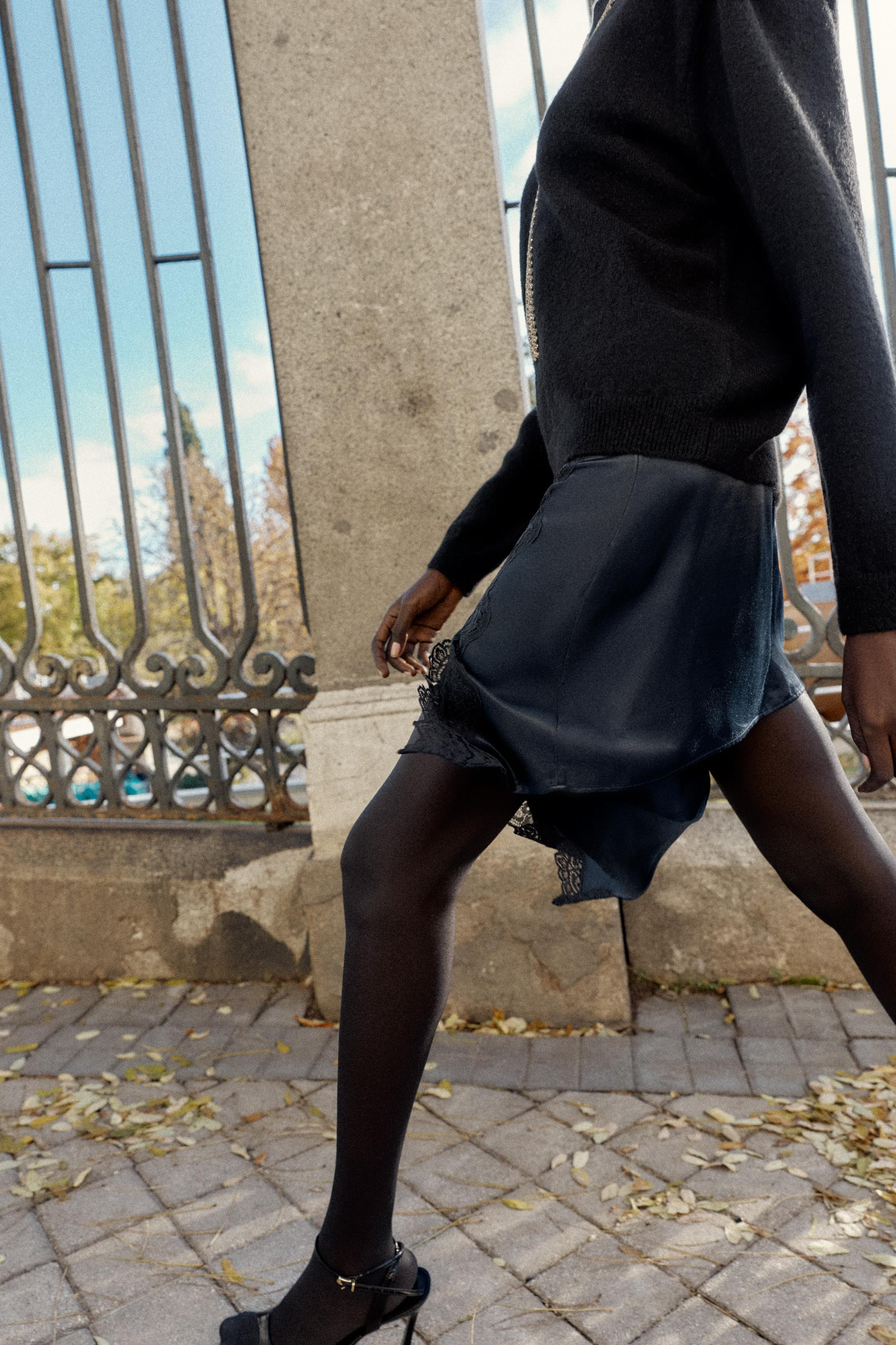 COMBINATION SATIN MINI SKIRT WITH LACE | Zara US