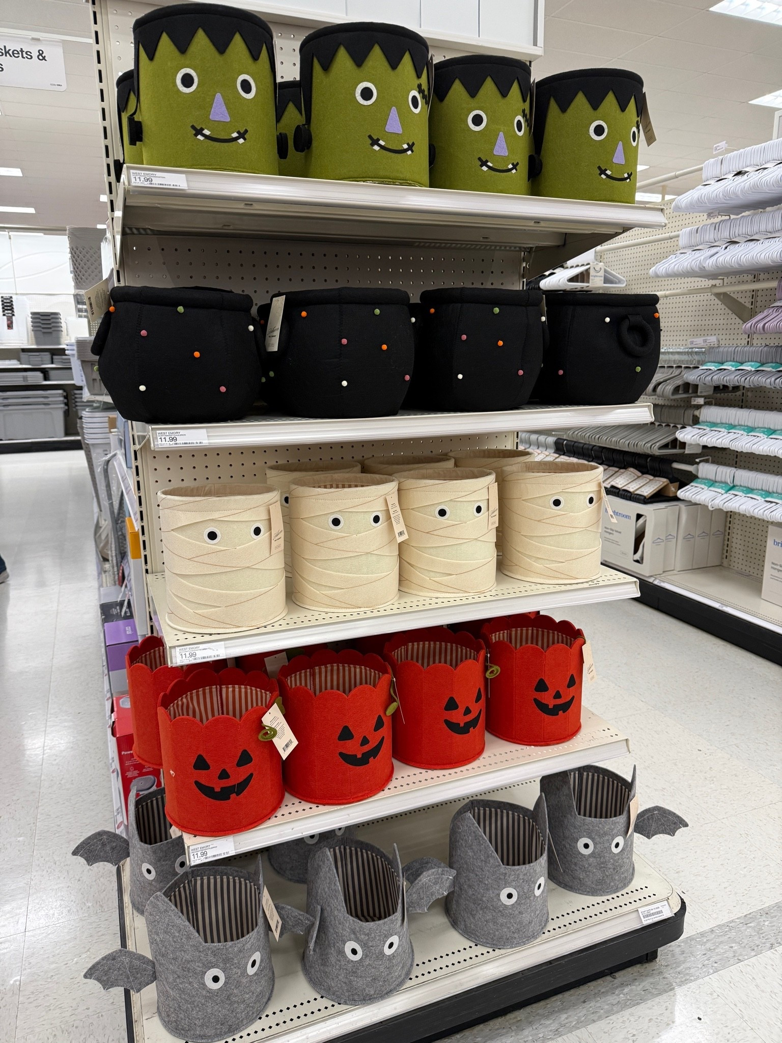 I’m not a big Halloween lover but these caught my eye in store! Such good quality for $11 🦇

#halloween #target @Target #boobasket #basket #trickortreating #home #mom #family #kids #mummy #bat #caldron #pumpkin #jackolantern

#LTKKids #LTKSeasonal #LTKmomlife