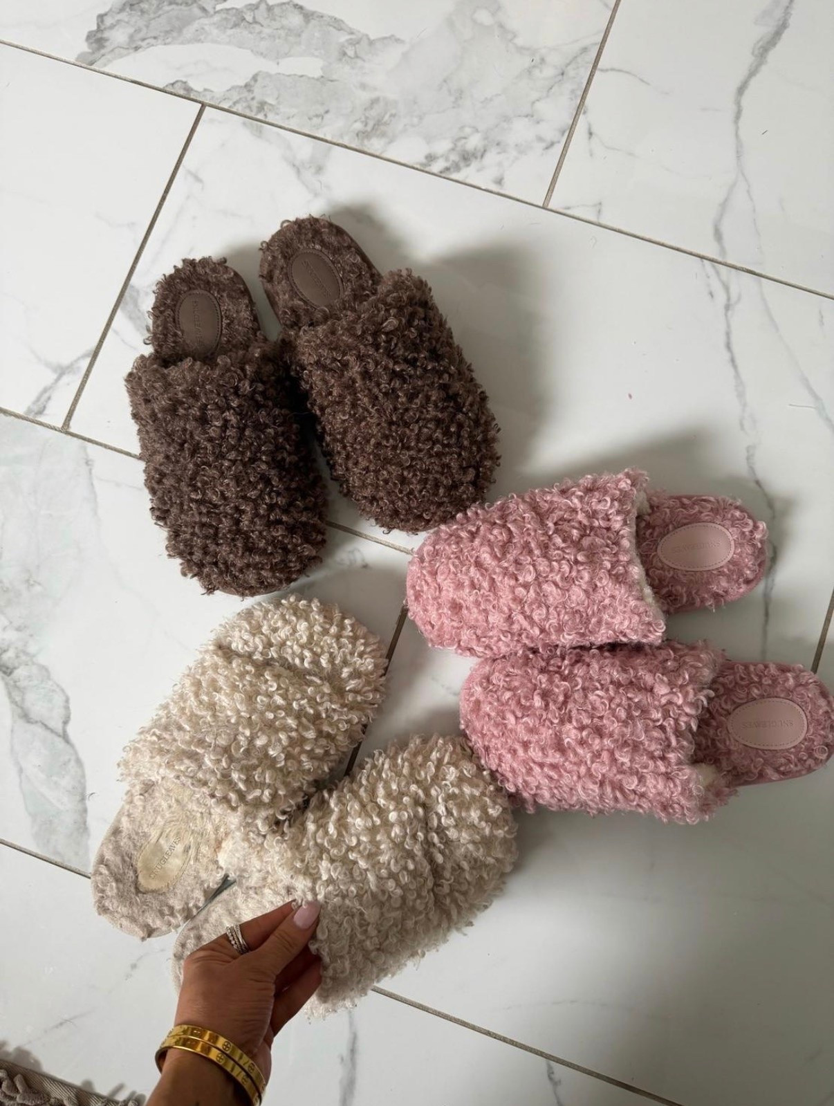 My favorite slippers 🎀

#LTKgrwm #LTKmomlife #LTKmorningroutine