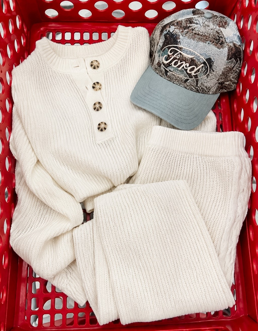 Obsessed with this outfit!!