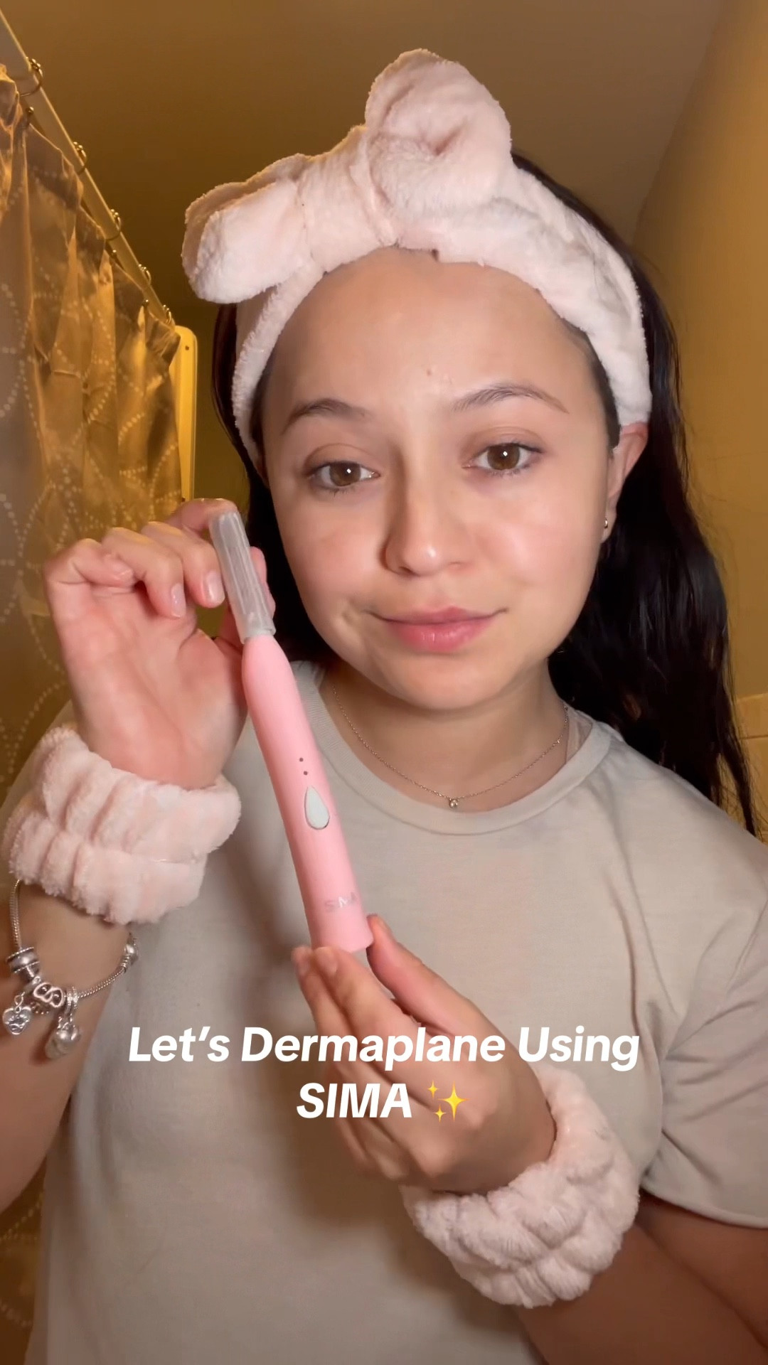 SIMA vs disposable dermaplaning tools: SIMA wins with its precision, longevity, and reduced environmental impact. Elevate your skincare routine today! #dermaplane #skincare #beauty #beautytools 

#LTKGiftGuide #LTKHolidaySale #LTKfindsunder50
