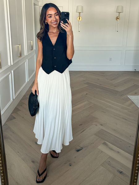 Spring outfit! Wearing size xs vest top and size xs pleated maxi skirt (skirt runs small- if in between sizes size up) 

Casual outfit 
Weekend outfit  
Date night outfit  

#LTKfindsunder50 #LTKstyletip #LTKfindsunder100