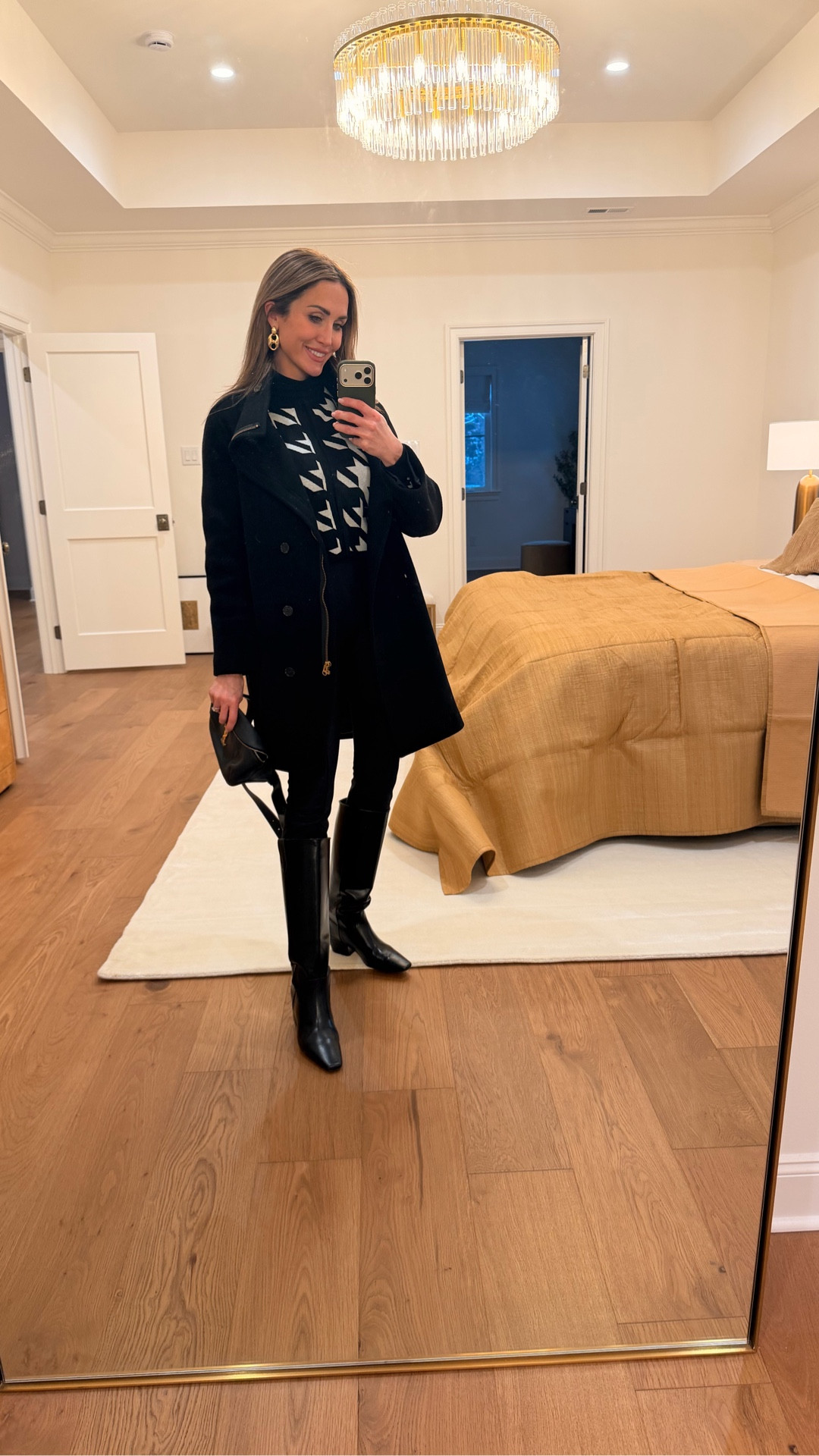OOTD

houndstooth, black and gold, black boots, j crew, Rachel antonoff, good American 

#LTKootd #LTKdayinmylife