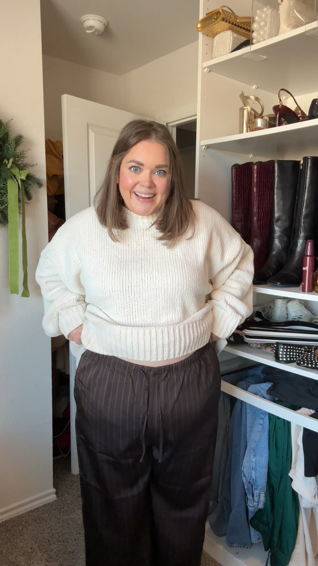 Aritzia lookalike pants from old navy wearing xl! Xl in sweater too 

#LTKPlusSize #LTKFindsUnder50