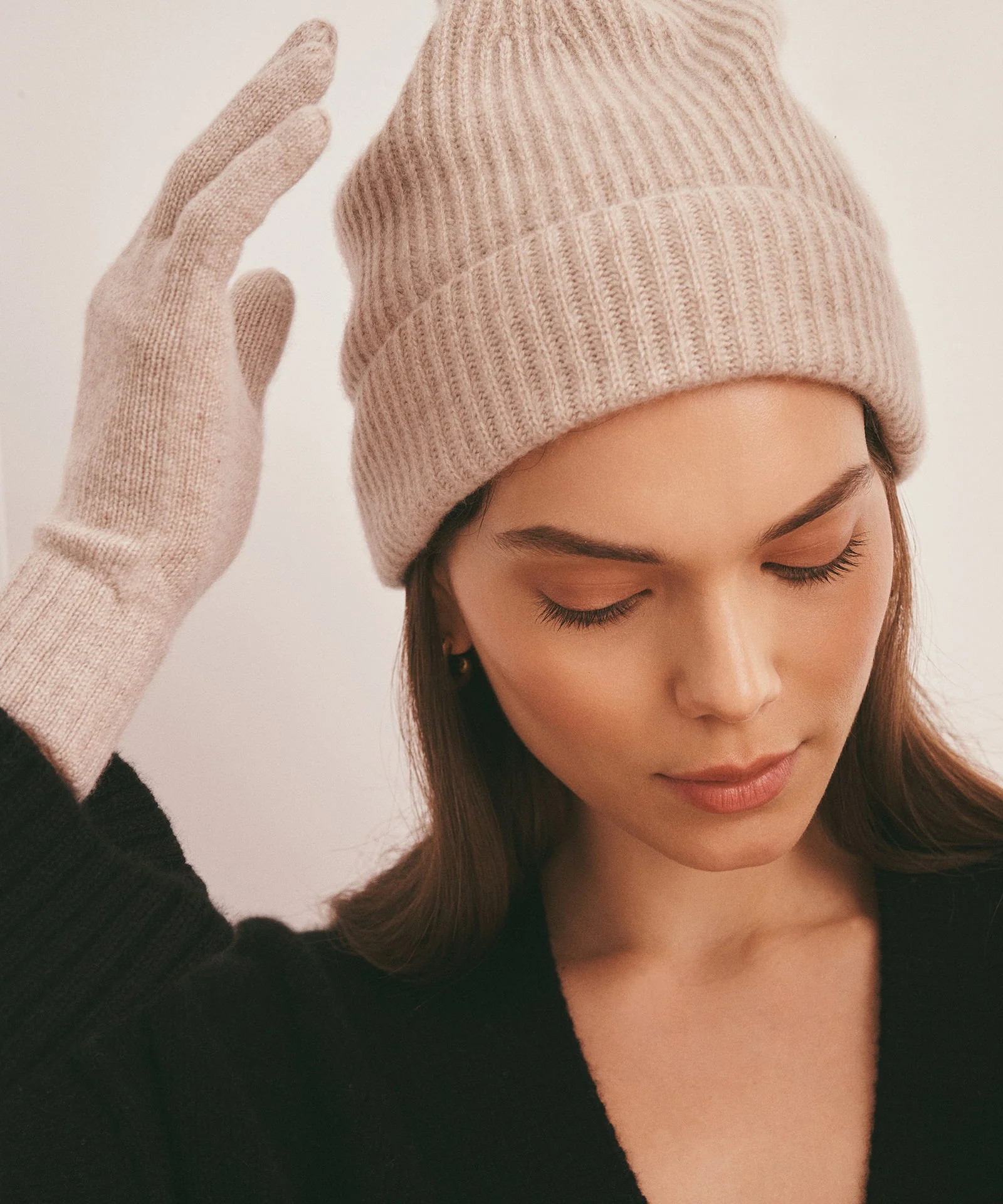 Signature Cashmere Ribbed Beanie | NAADAM