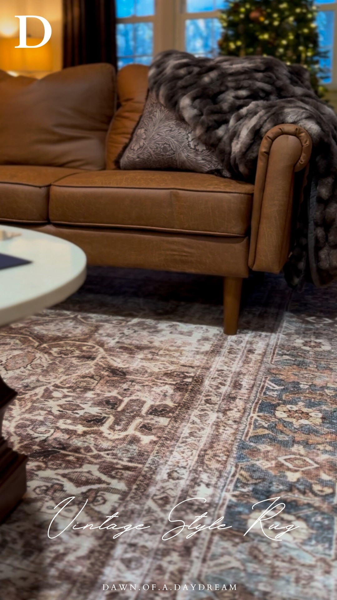 D: Vintage inspired rug

The most beautiful vintage style rug that remain neutral and easy to style but with a hint of color. 

#LTKHome