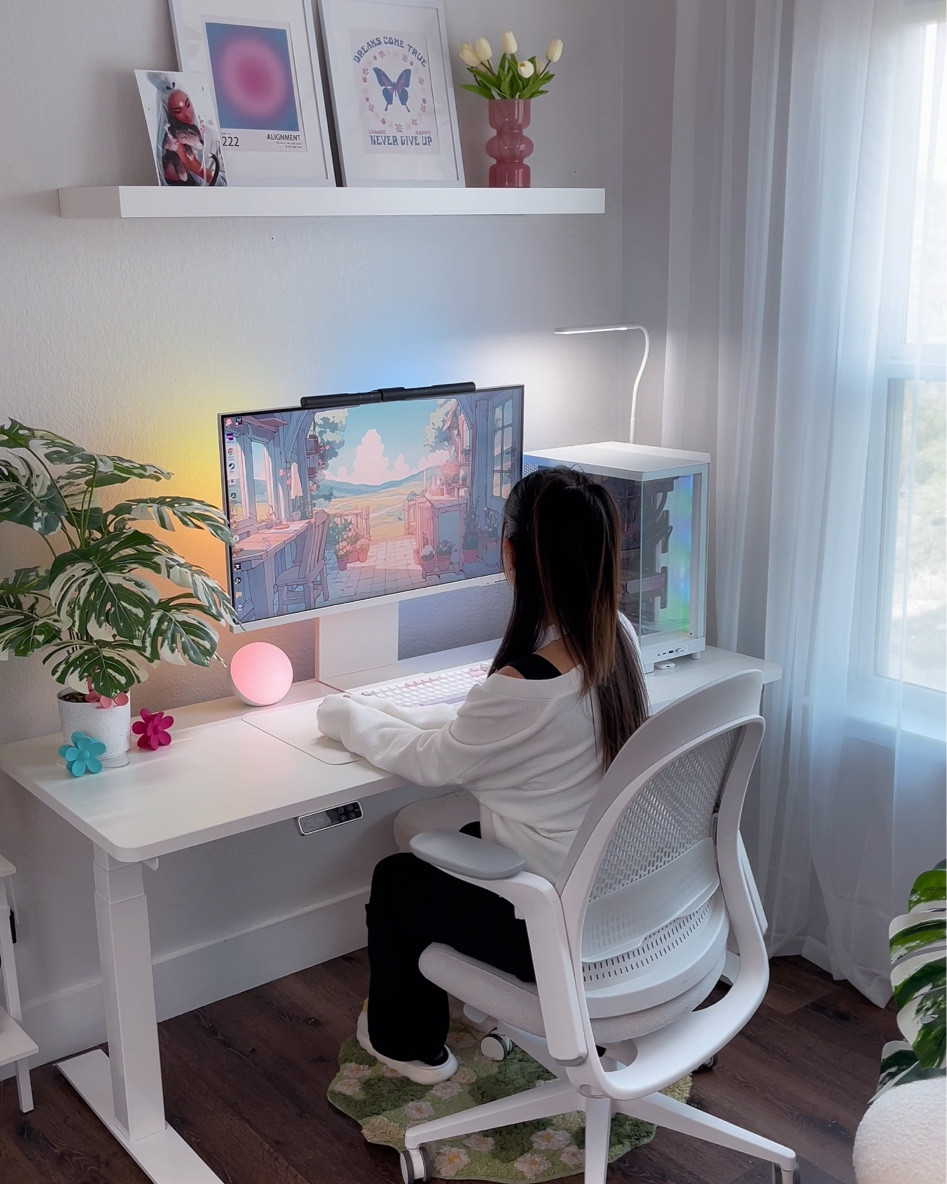 Cozy desk space inspo <3

#LTKHome #LTKFindsUnder100 #LTKFindsUnder50