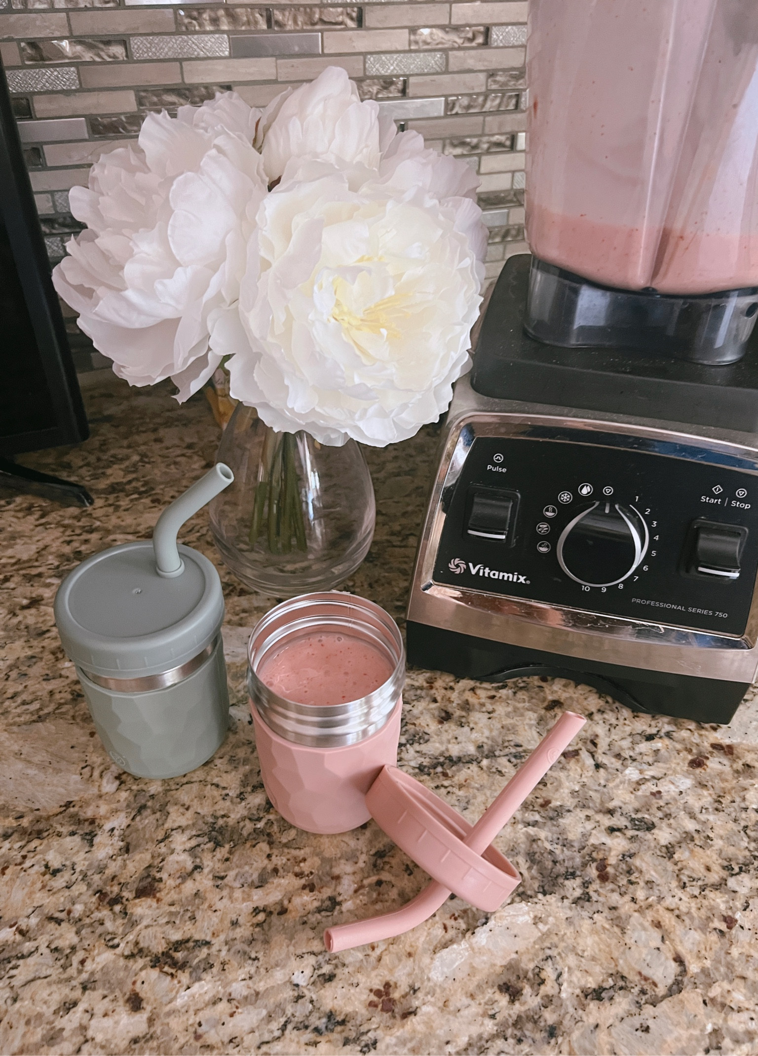 best smoothie cups I’ve found for toddlers

#LTKbaby #LTKkids