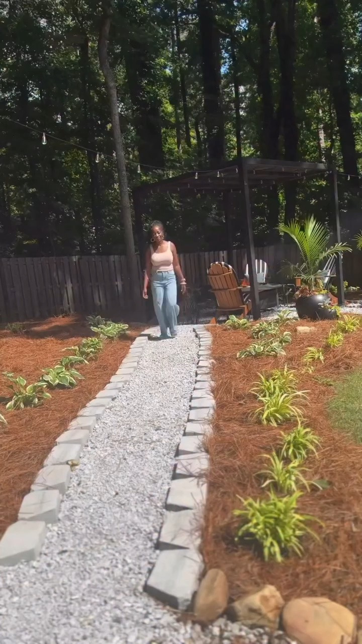 📍Moving right along in this series, welcome back to The Guide to Glow Up Episode 3: DIY Stone Pathways💁🏿‍♀️These are really easy and the hardest part is actually just bring rocks from the car to the backyard. But they finish off a firepit, patio, or garden area really nicely. 

Would you do this? Let me know if you have any questions!